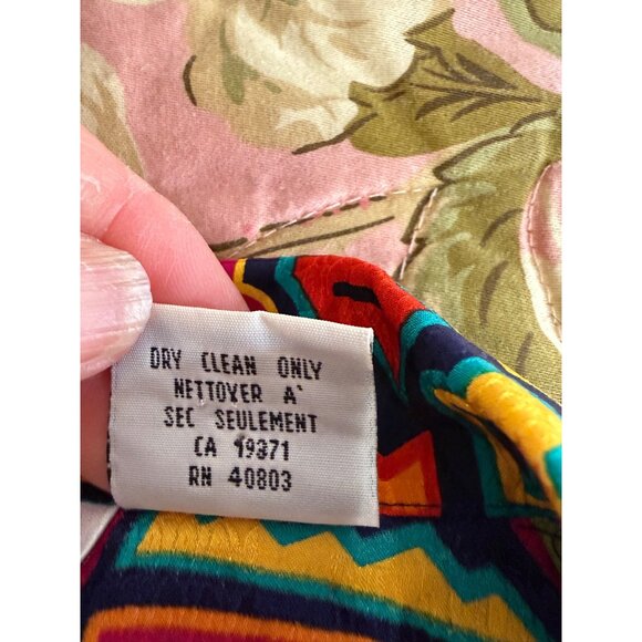 Vtg 80s Art to wear Ann Klein II 8 100% Silk Button-Up Shirt Abstract Retro - Picture 6 of 12